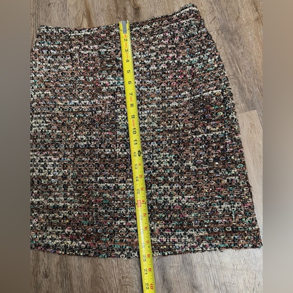 Ann Taylor • Tweed Sequin Metallic A Line Skirt - Picture 9 of 13